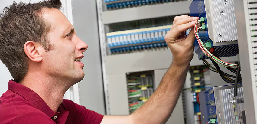 Offshore and Petroleum Facility Electrician in Springdale
